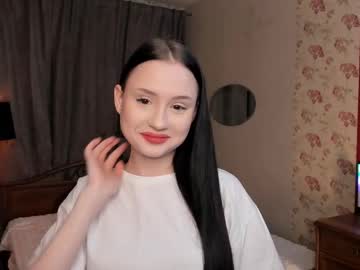 Lyngrayer Chaturbate stream image from January 13, 2025