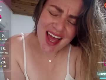 Prettyblond693_ Chaturbate stream image from January 13, 2025