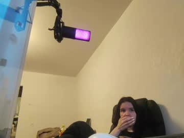 Alisaoq Chaturbate stream image from January 13, 2025