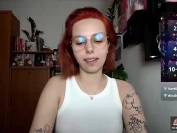 Black_Peach_ Chaturbate stream image from January 13, 2025
