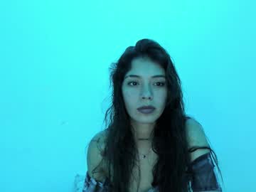 Crystal_Rainers Chaturbate stream image from January 13, 2025