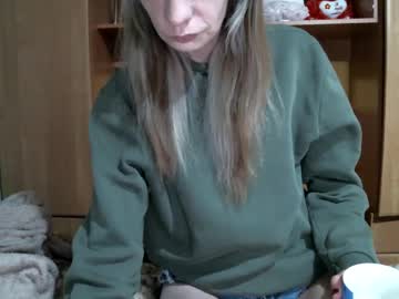 Dennisxcarol Chaturbate stream image from January 13, 2025