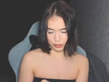 Mia__Lunaa Chaturbate stream image from January 13, 2025