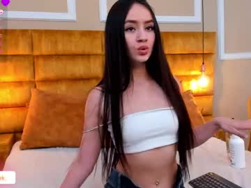 Shairaclark Chaturbate stream image from January 13, 2025