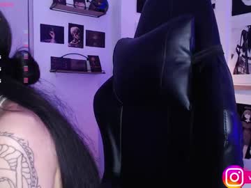 Violettlane Chaturbate stream image from January 13, 2025