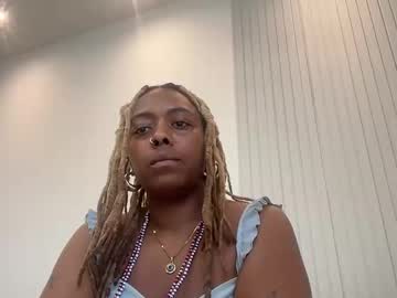 Chocolatecakequeen Chaturbate stream image from January 13, 2025