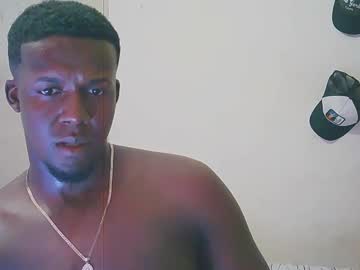 Chocolaticodeuxx Chaturbate stream image from January 13, 2025