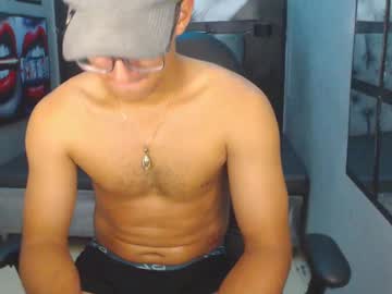 Linus_Dimitry Chaturbate stream image from January 13, 2025