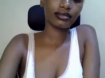 Pretty_Lorenza Chaturbate stream image from January 13, 2025