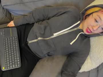 Luxgray Chaturbate stream image from January 14, 2025