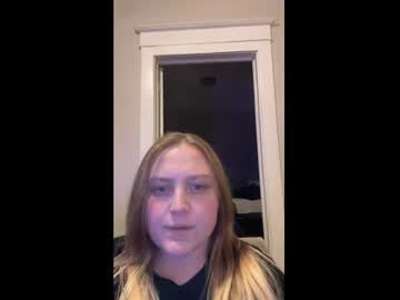 Phatassblond Chaturbate stream image from January 14, 2025