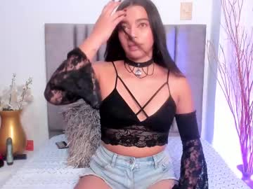 Crystalcoox Chaturbate stream image from January 14, 2025
