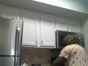 Curvyychocolate Chaturbate stream image from January 14, 2025