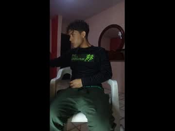4aaron Chaturbate stream image from January 14, 2025