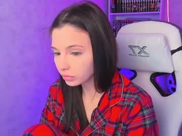 Estercollins Chaturbate stream image from January 14, 2025
