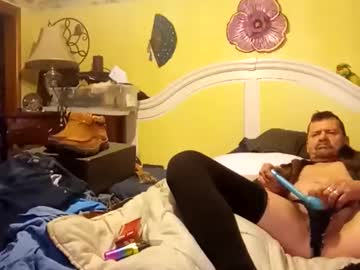 Freakytweaky1 Chaturbate stream image from January 14, 2025