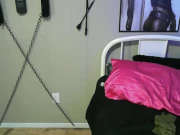 Redassrosie Chaturbate stream image from January 14, 2025