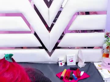 Karlaslutskinny_ Chaturbate stream image from January 14, 2025