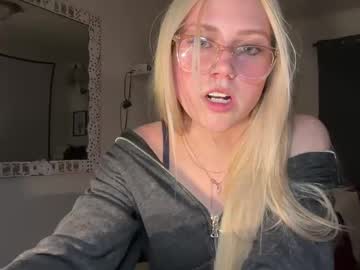 Kayclaire Chaturbate stream image from January 14, 2025