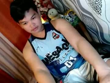 Reynelcock Chaturbate stream image from January 14, 2025
