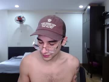 Steveoceanbeanhuge Chaturbate stream image from January 14, 2025
