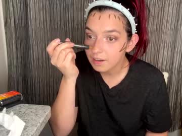 Straightoutthetrailer Chaturbate stream image from January 14, 2025