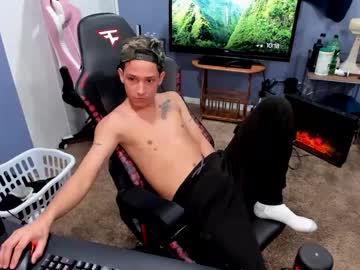 Tuchiquito2302 Chaturbate stream image from January 14, 2025