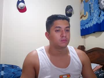 Bryanbendy Chaturbate stream image from January 14, 2025