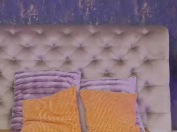 Liacharm Chaturbate stream image from January 14, 2025