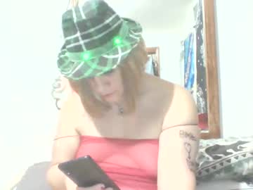 Traphouseslutbunny4fun Chaturbate stream image from January 14, 2025