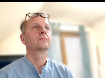 Hondowill Chaturbate stream image from January 14, 2025