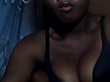 Vaniah321 Chaturbate stream image from January 14, 2025