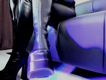 Holy_Silvia Chaturbate stream image from January 14, 2025