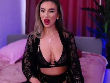 Selennaoly Chaturbate stream image from January 14, 2025