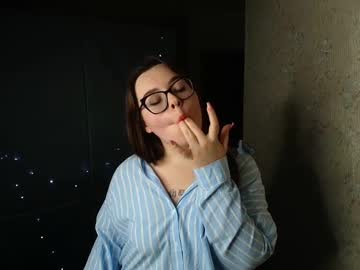 Darina_Light Chaturbate stream image from January 14, 2025
