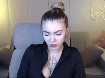 Ritaneer Chaturbate stream image from January 14, 2025