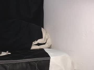 Bambamxy Chaturbate stream image from January 14, 2025