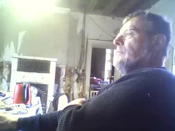 Vyrisyl0 Chaturbate stream image from January 14, 2025