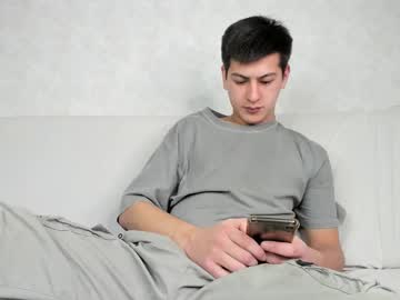 Alikuskya Chaturbate stream image from January 14, 2025