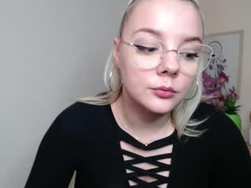 Sienna_Desire Chaturbate stream image from January 14, 2025