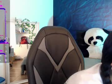 April_Dumont Chaturbate stream image from January 14, 2025