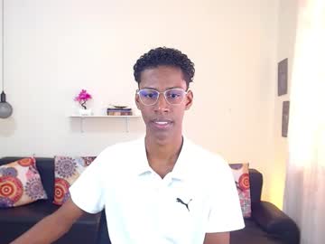 Maiki18 Chaturbate stream image from January 14, 2025