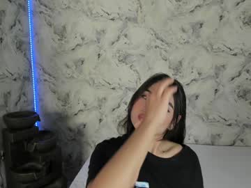 Sara_Fernandezz Chaturbate stream image from January 14, 2025