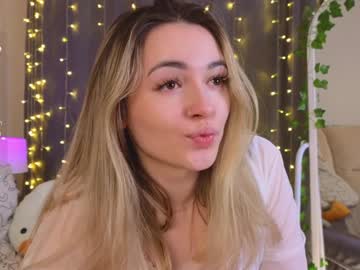 Krystalanal Chaturbate stream image from January 14, 2025