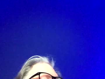 Lickyouryoni Chaturbate stream image from January 14, 2025