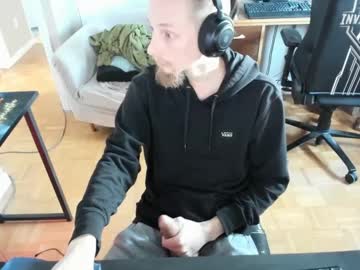 Gamingpleasure Chaturbate stream image from January 14, 2025