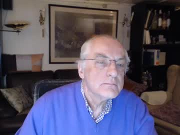 Philoumis2 Chaturbate stream image from January 14, 2025