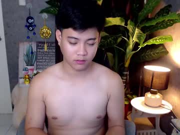 Playful_Kenzo Chaturbate stream image from January 14, 2025