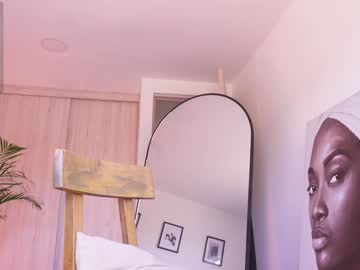 Pretties_Nay Chaturbate stream image from January 14, 2025