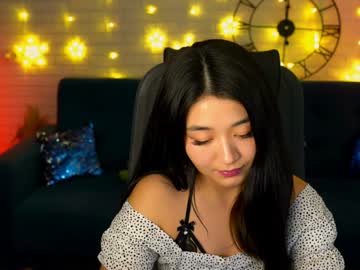 Hannarosie Chaturbate stream image from January 14, 2025